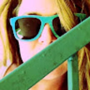 Meet your Posher, Joni